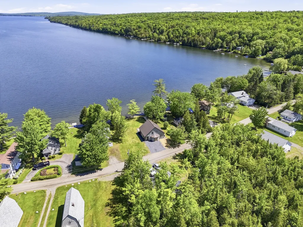 102 Pinkhams Cove Road Belgrade ME 04917