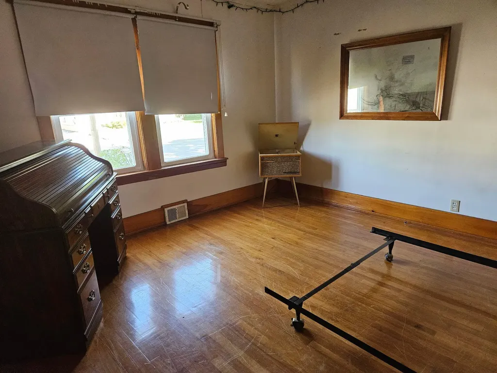 176 Bowdoin Street Millinocket ME 04462