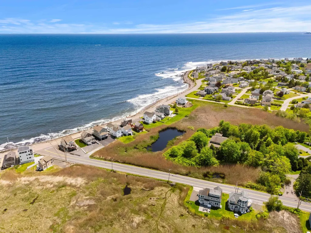 403 Webhannet Drive Wells ME 04090