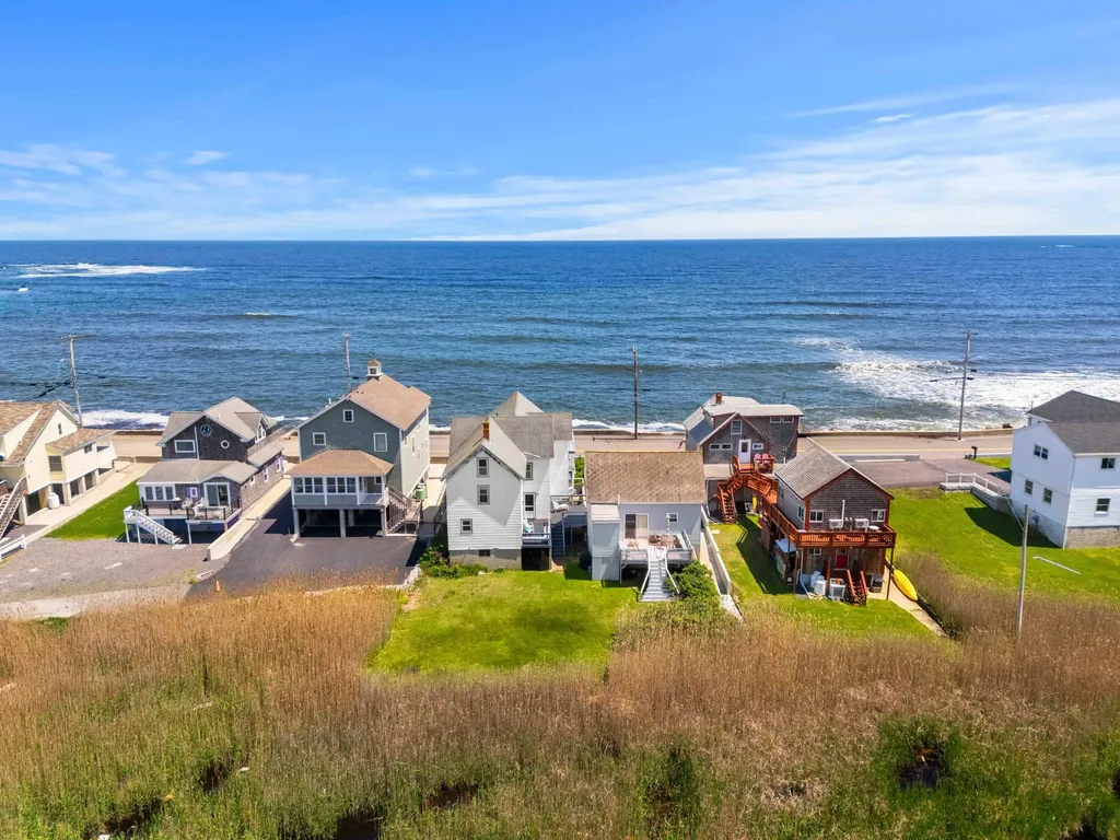 403 Webhannet Drive Wells ME 04090