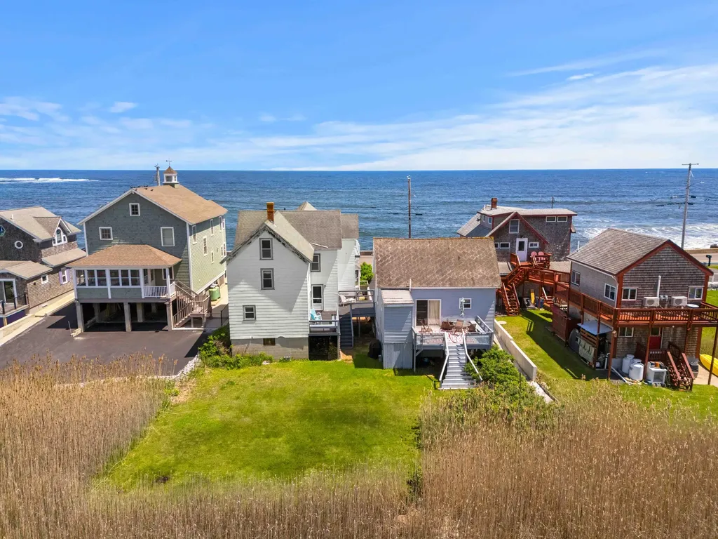 403 Webhannet Drive Wells ME 04090