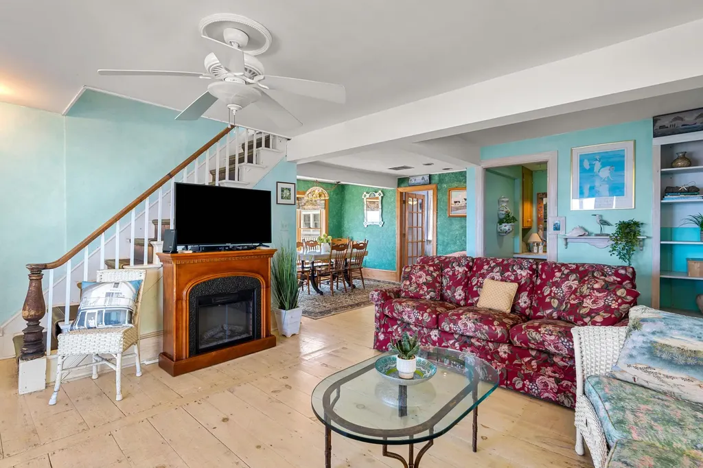 403 Webhannet Drive Wells ME 04090