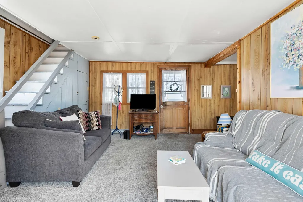 403 Webhannet Drive Wells ME 04090