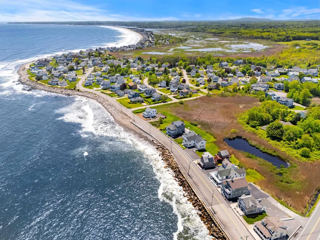403 Webhannet Drive Wells ME 04090