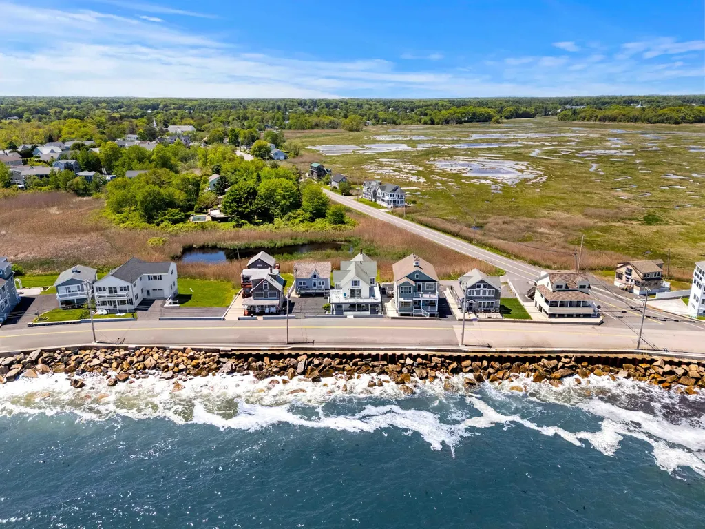 403 Webhannet Drive Wells ME 04090