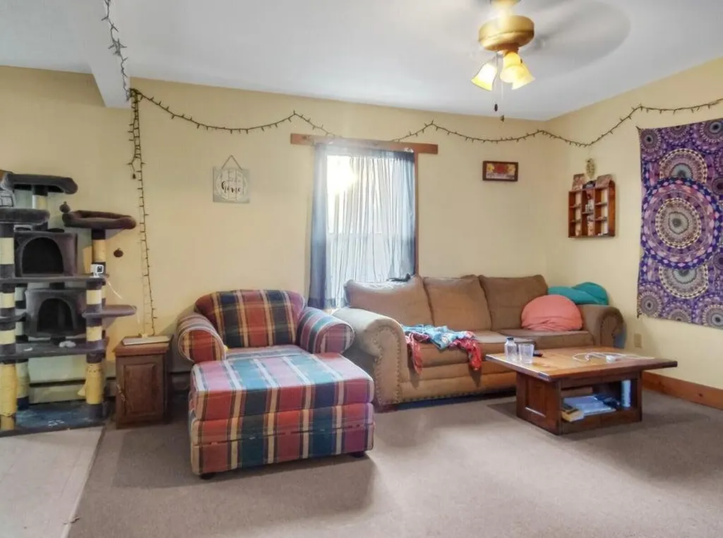 21 Bond Street Augusta ME 04330