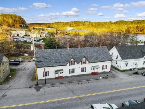 21 Bond Street Augusta ME 04330