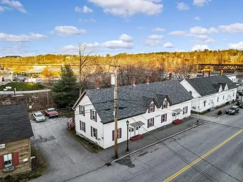 21 Bond Street Augusta ME 04330