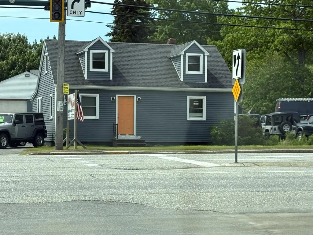 336 U.s. 1 Scarborough ME 04074