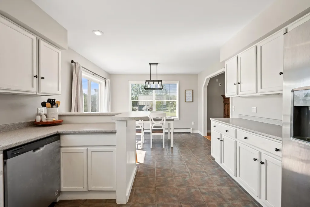 4 Maefield Lane Hudson ME 04449