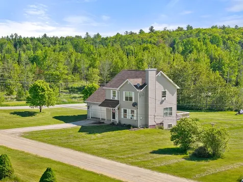 4 Maefield Lane Hudson ME 04449