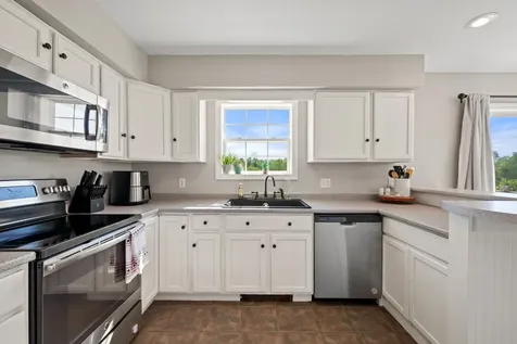 4 Maefield Lane Hudson ME 04449