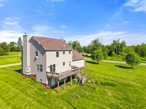 4 Maefield Lane Hudson ME 04449