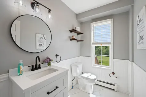 4 Maefield Lane Hudson ME 04449
