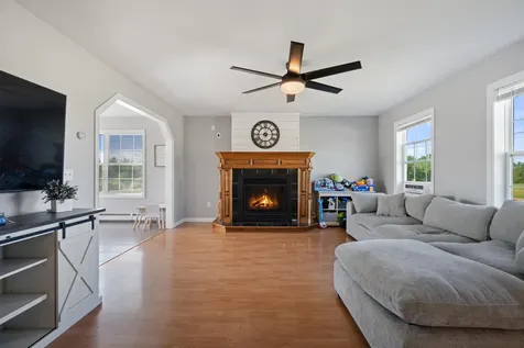 4 Maefield Lane Hudson ME 04449