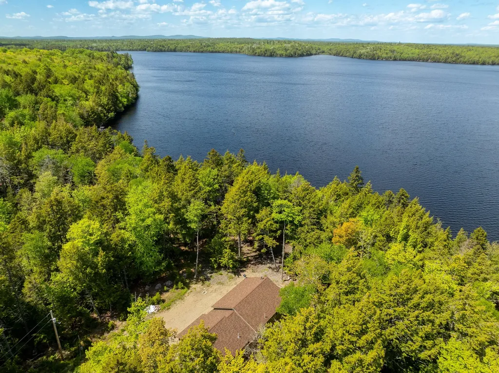 15 Crowe Lane Princeton ME 04668