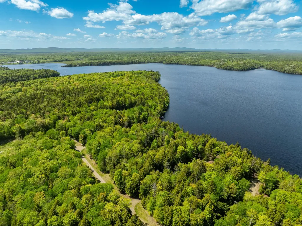 15 Crowe Lane Princeton ME 04668