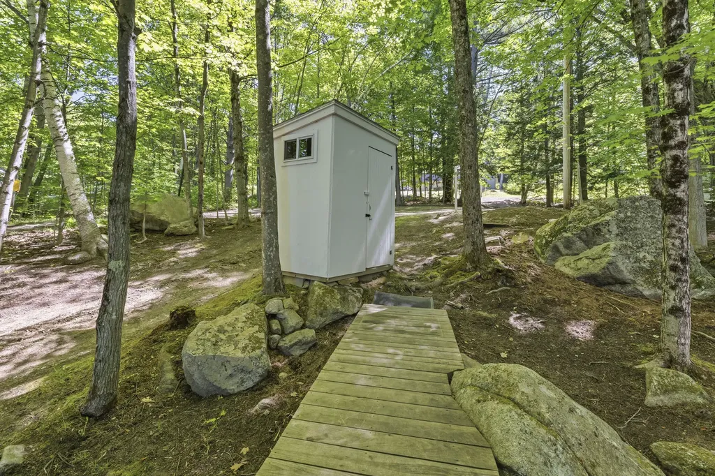 29 Thomas Road Greene ME 04236