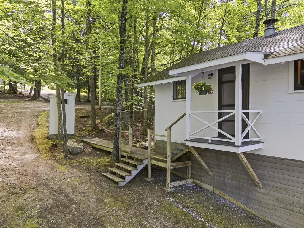 29 Thomas Road Greene ME 04236