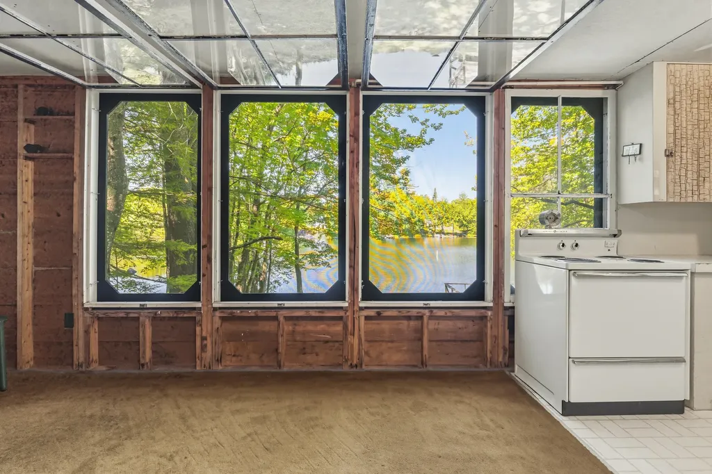 29 Thomas Road Greene ME 04236