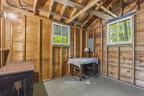29 Thomas Road Greene ME 04236