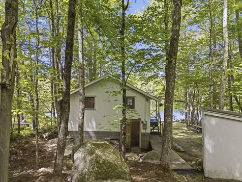 29 Thomas Road Greene ME 04236