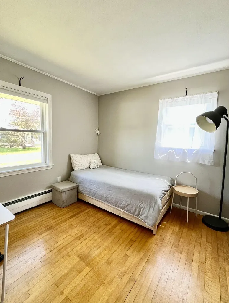 6 Glenwood Street Orono ME 04473