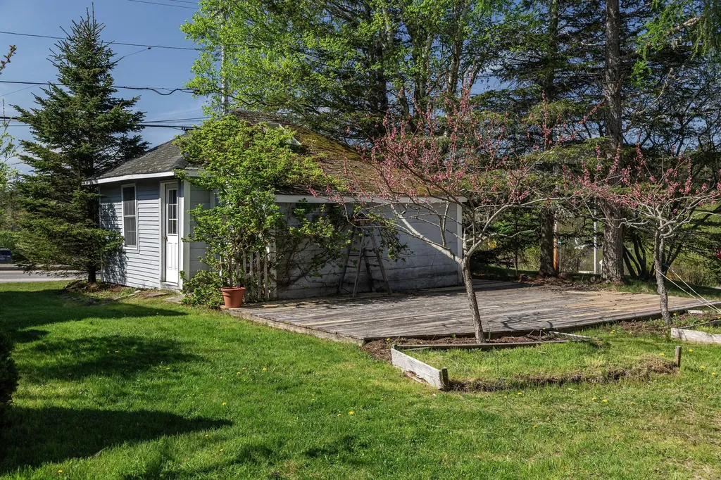 430 Main Street Winter Harbor ME 04693