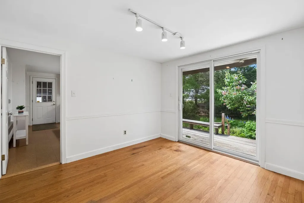 30 Macmillan Drive Brunswick ME 04011