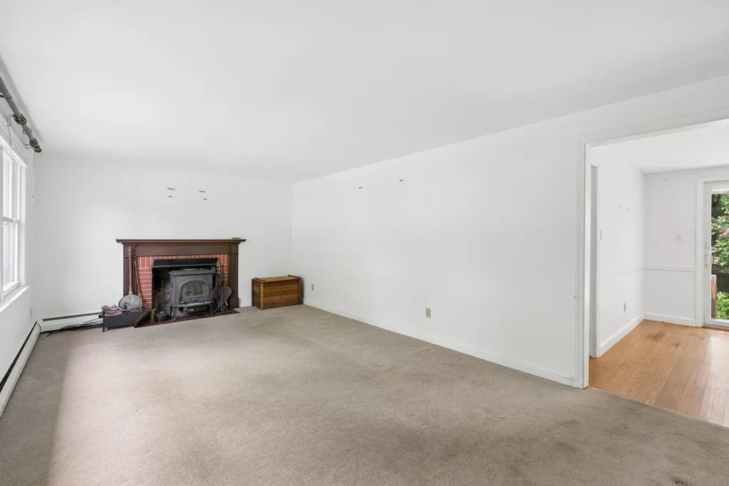 30 Macmillan Drive Brunswick ME 04011