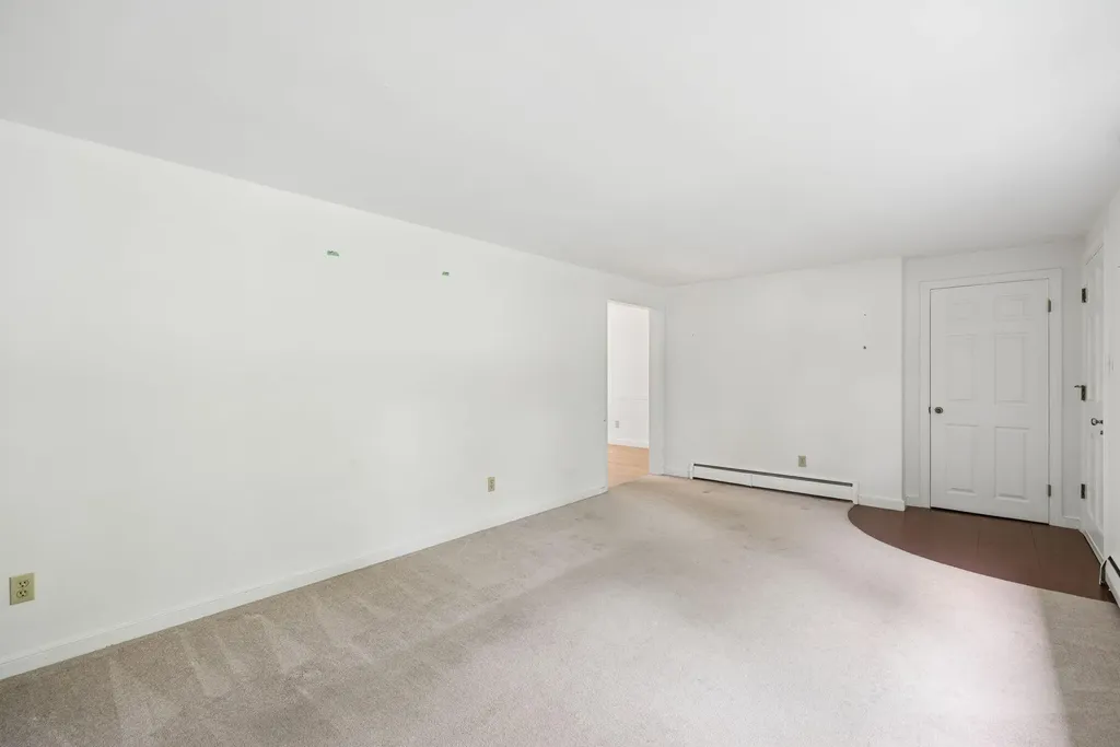30 Macmillan Drive Brunswick ME 04011
