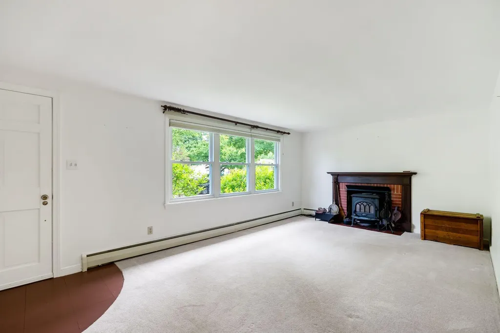 30 Macmillan Drive Brunswick ME 04011