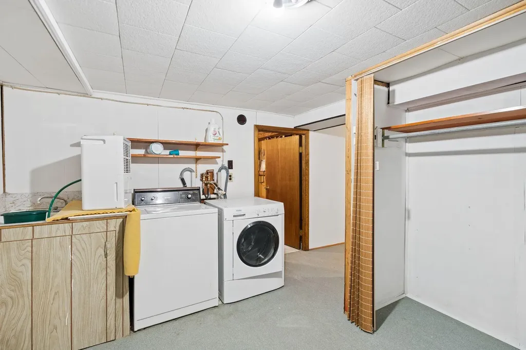30 Macmillan Drive Brunswick ME 04011