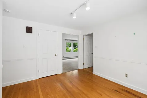30 Macmillan Drive Brunswick ME 04011