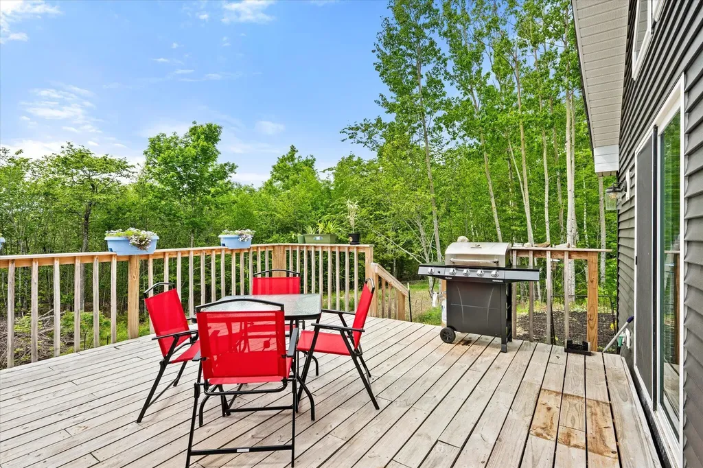 89 Wickett Farm Road Bucksport ME 04416