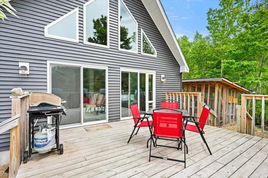 89 Wickett Farm Road Bucksport ME 04416