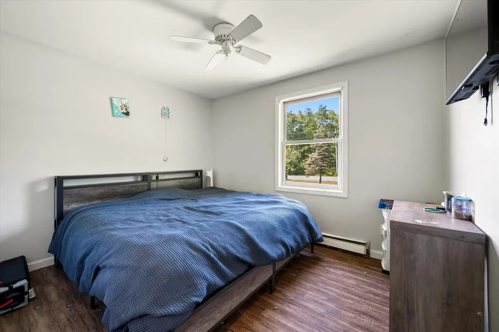 11 Treadwell Acres Hermon ME 04401