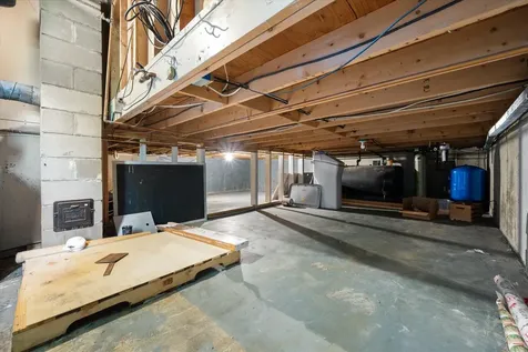 11 Treadwell Acres Hermon ME 04401