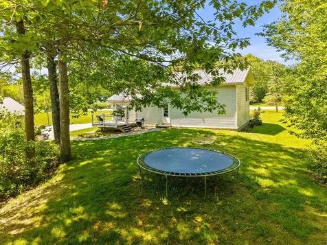 11 Treadwell Acres Hermon ME 04401