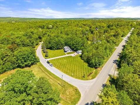 11 Treadwell Acres Hermon ME 04401