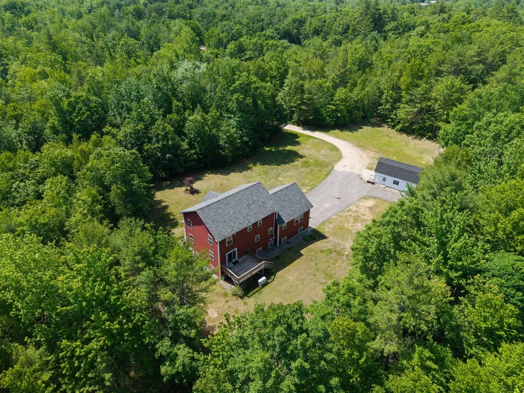 104 Roux Road Extension Alfred ME 04002
