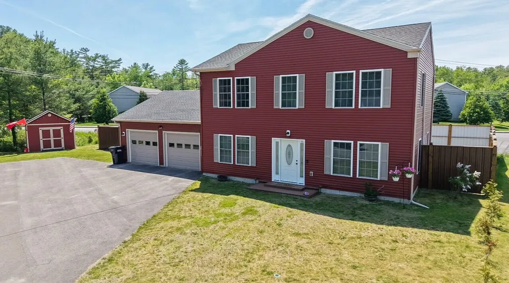 77 Starling Drive Bangor ME 04401