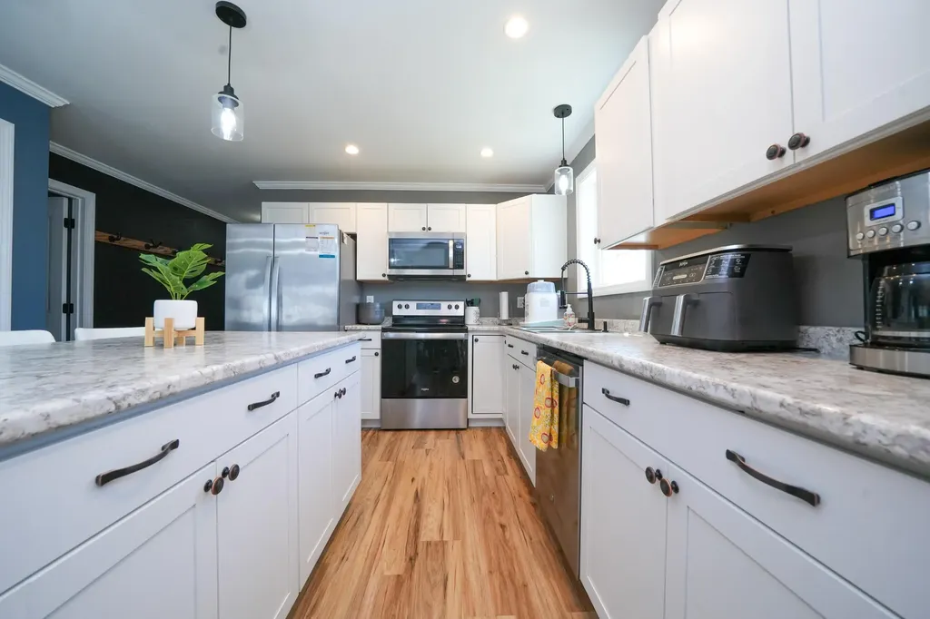 77 Starling Drive Bangor ME 04401
