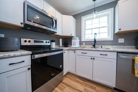 77 Starling Drive Bangor ME 04401