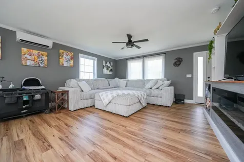 77 Starling Drive Bangor ME 04401