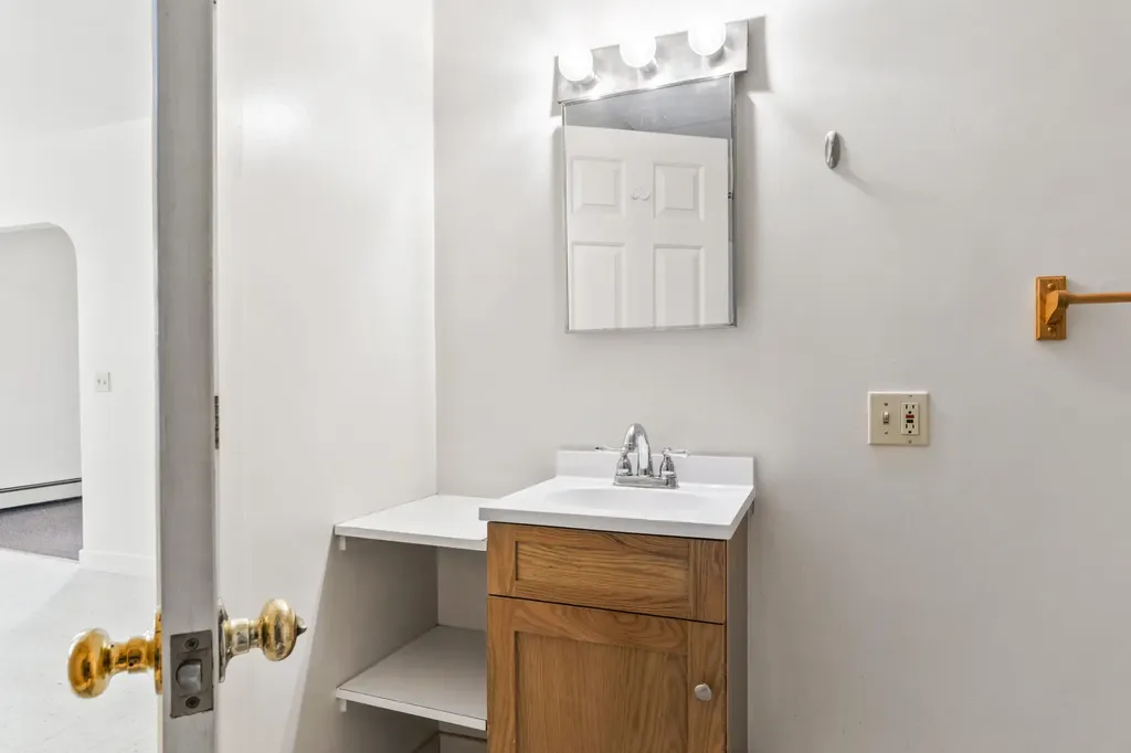 2 Union Street Lisbon ME 04252