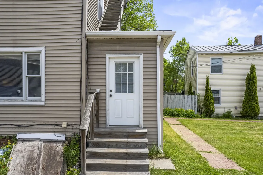 2 Union Street Lisbon ME 04252