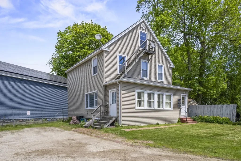 2 Union Street Lisbon ME 04252