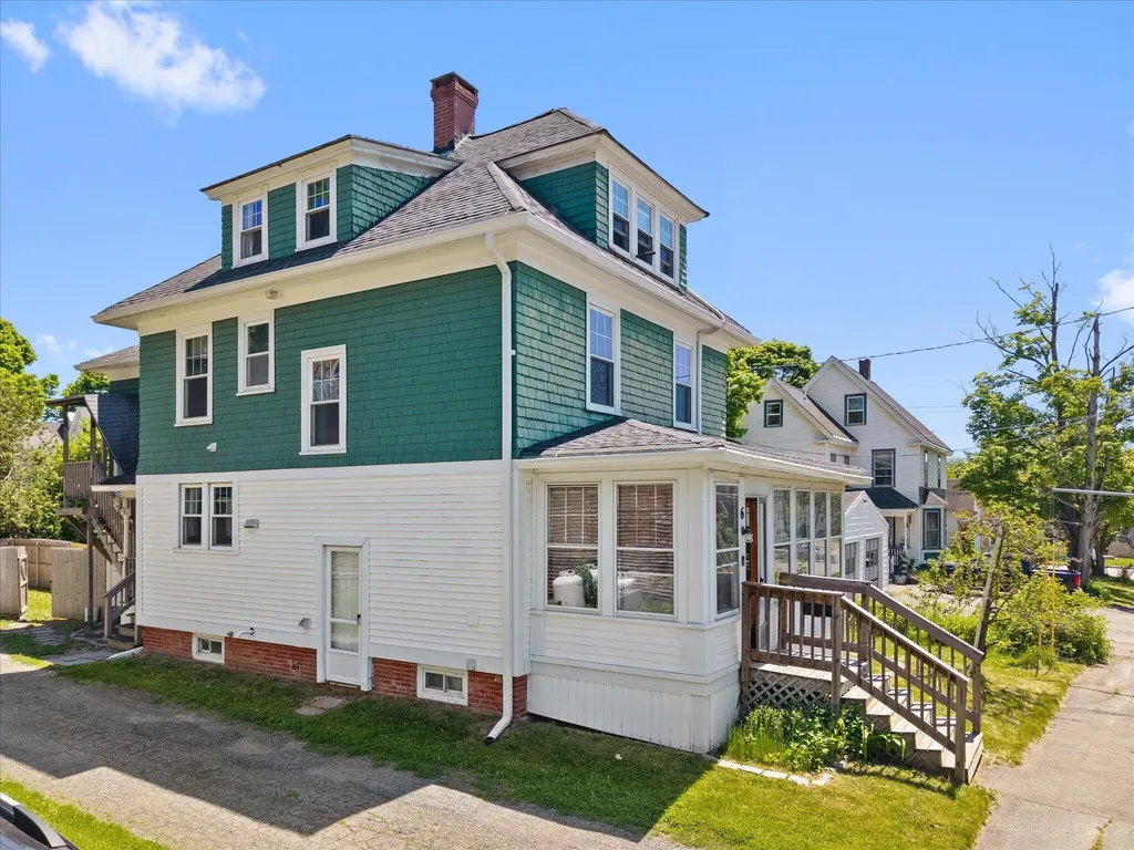 6 Chamberlain Street Brewer ME 04412