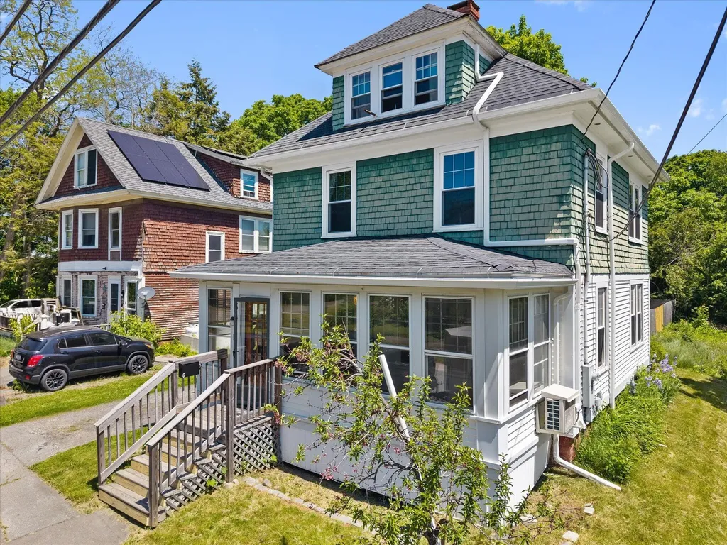 6 Chamberlain Street Brewer ME 04412
